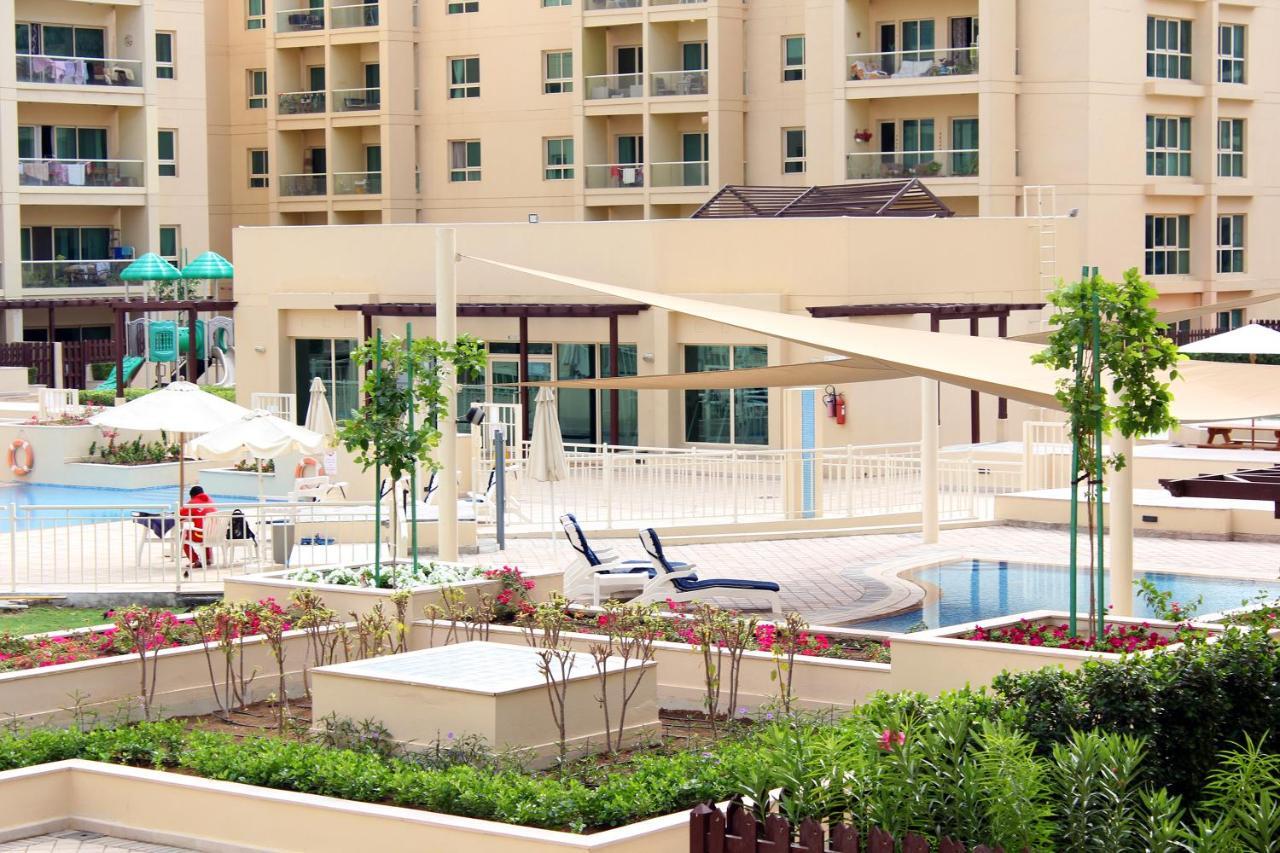 New Arabian Al Dhafra 2 The Greens 1 Br ドバイ エクステリア 写真