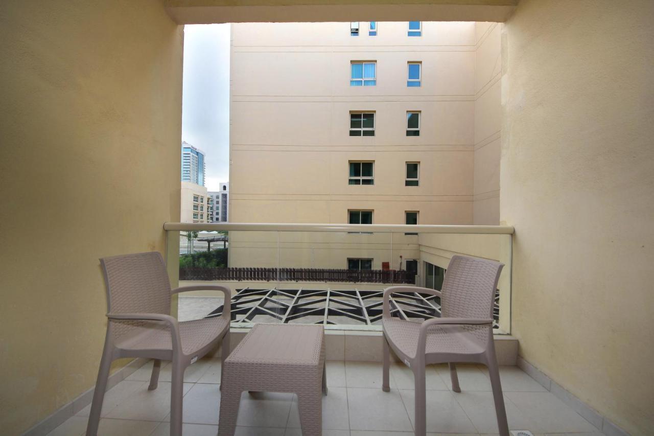 New Arabian Al Dhafra 2 The Greens 1 Br ドバイ エクステリア 写真