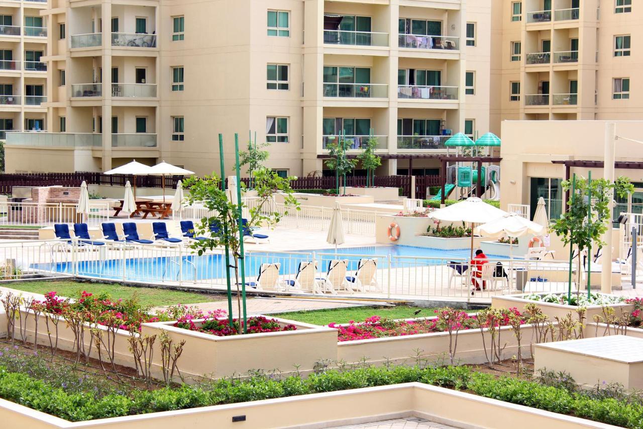 New Arabian Al Dhafra 2 The Greens 1 Br ドバイ エクステリア 写真