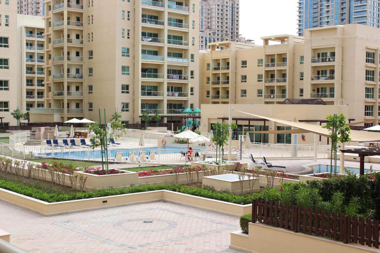 New Arabian Al Dhafra 2 The Greens 1 Br ドバイ エクステリア 写真